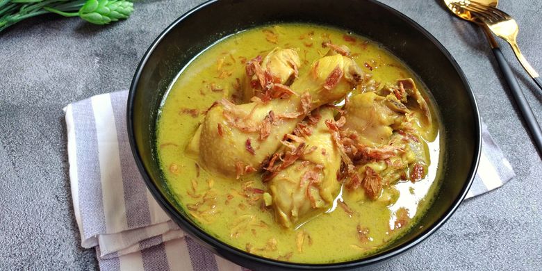 opor ayam kuning